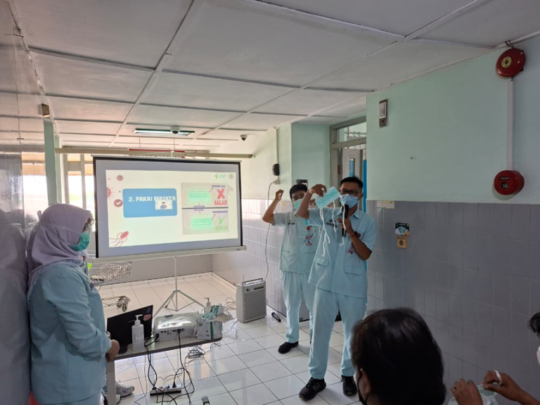 Mahasiswa Profesi Ners Laksanakan Penyuluhan Pengendalian Infeksi di RSUP Dr. Sardjito